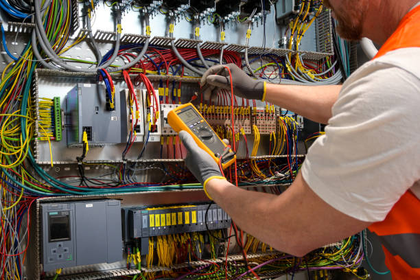 Professional Electrician in Melbourne, AR