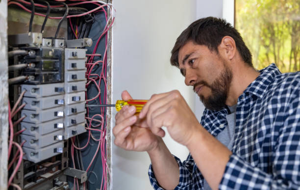 Best Affordable Electrician  in Melbourne, AR